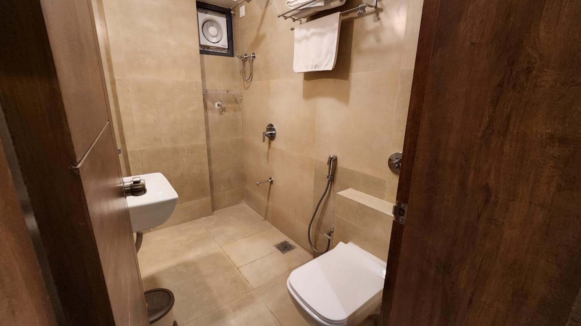 Hotel Crystal Inn Plaza Delhi Airport New Delhi Ngoại thất bức ảnh