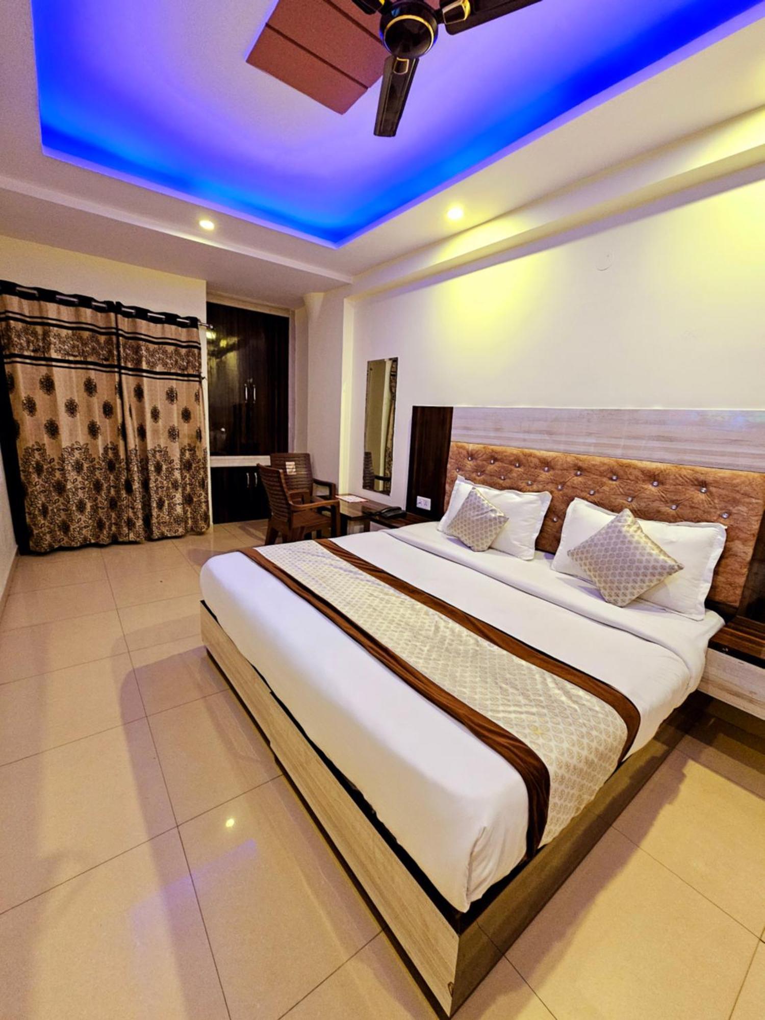 Hotel Crystal Inn Plaza Delhi Airport New Delhi Ngoại thất bức ảnh